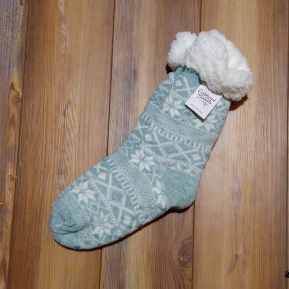 Mint Sweater Pattern Fleece Lined Gripper Socks - Picture 1 of 4